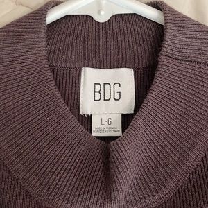 BDG woman brown long sleeve